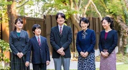 悠仁亲王吃瓜,揭秘宫廷生活趣味瞬间